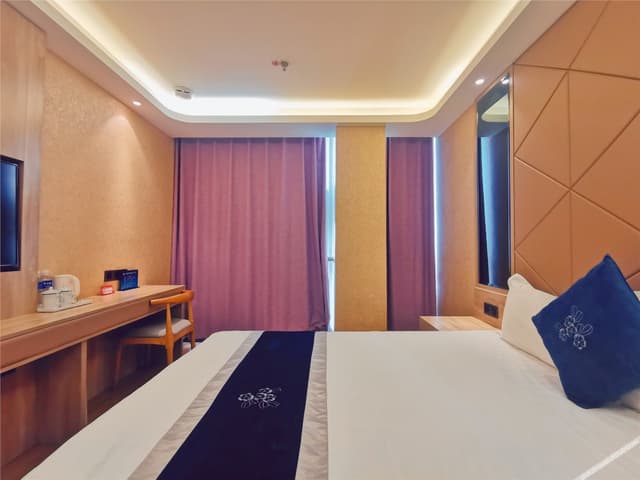 Boutique Business Room (Double Bed)