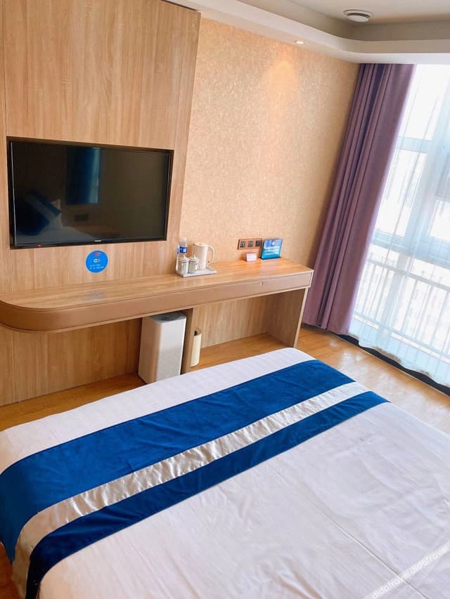 Boutique Business Room (Double Bed)