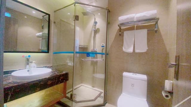 Boutique Business Room (Double Bed)