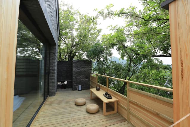 Mountain-View Tatami Room With Private Hot Spring And Small Courtyard