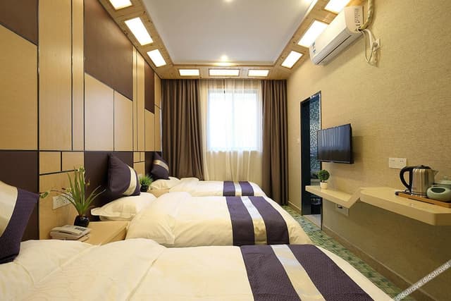 Business Triple Room