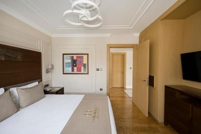 Deluxe Family Suite