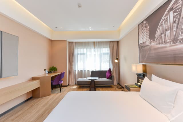 Deluxe Room with 1 king-size bed