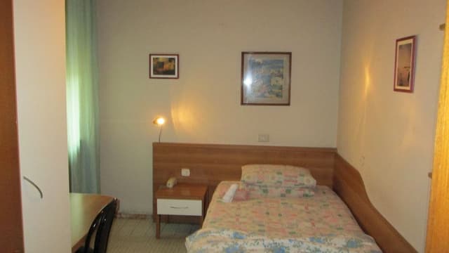 Basic Single Room, Shared Bathroom