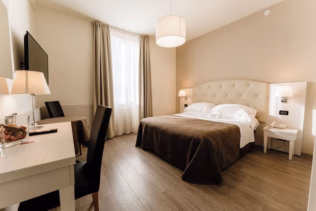 Comfort Double Room, City View