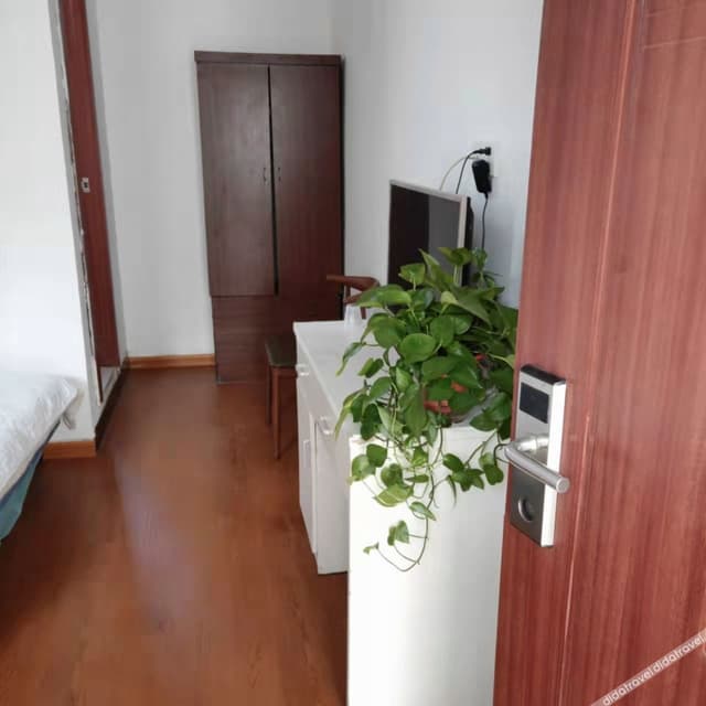 Business Standard Room