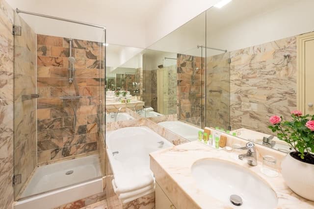 Standard Double Room, Ensuite