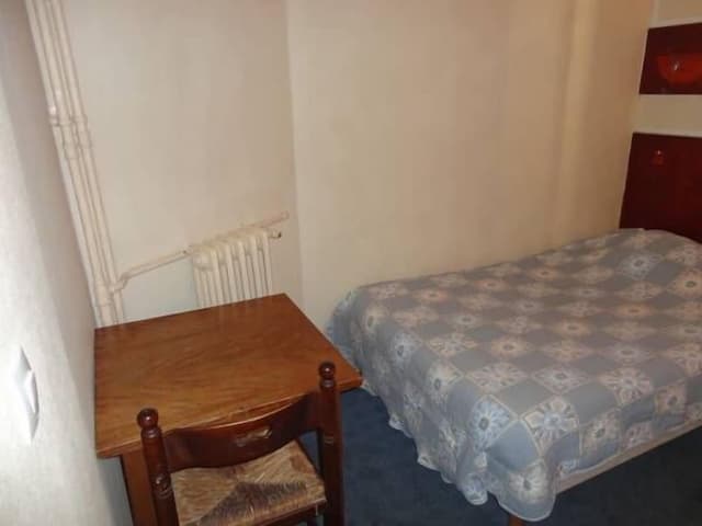 Economy Room (shared toilets)