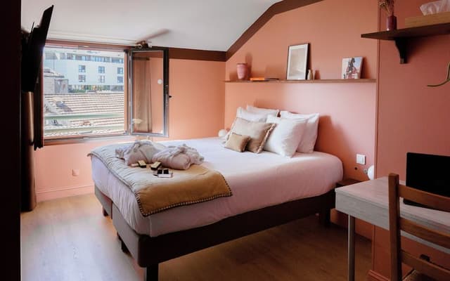 Superior Room, Garden View
