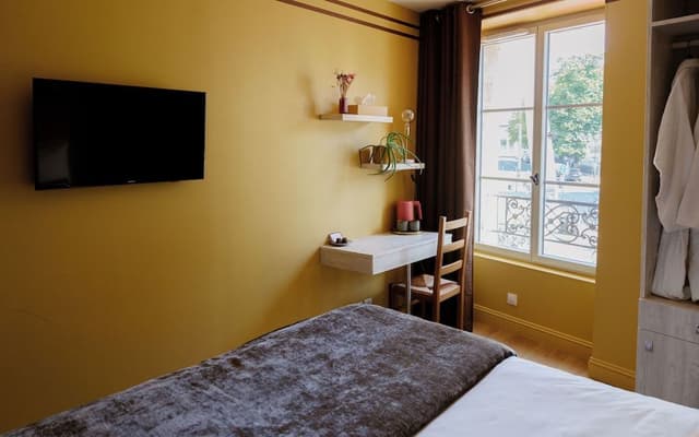 Standard Room, City View