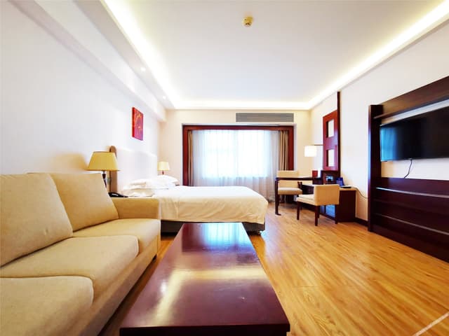 Business King Room