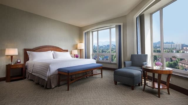 Superior Suite, 1 King Bed, Non Smoking