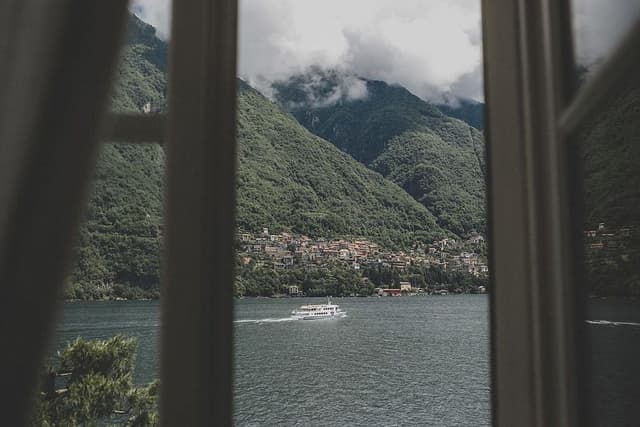 Suite, Balcony, Lake View