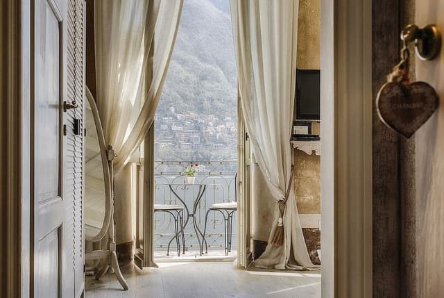 Suite, Balcony, Lake View