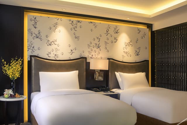 Deluxe 2-bed Room