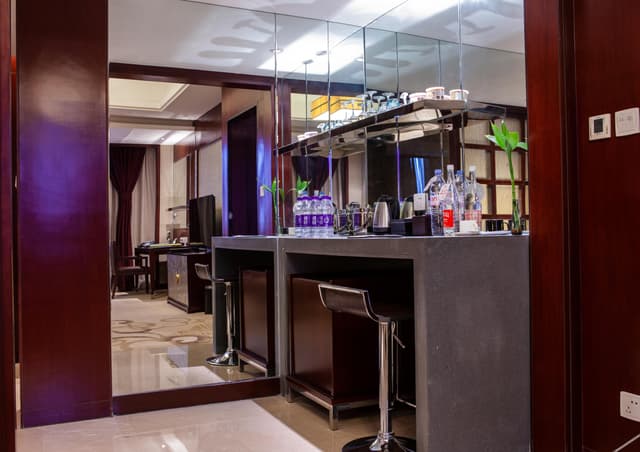 Executive Suite