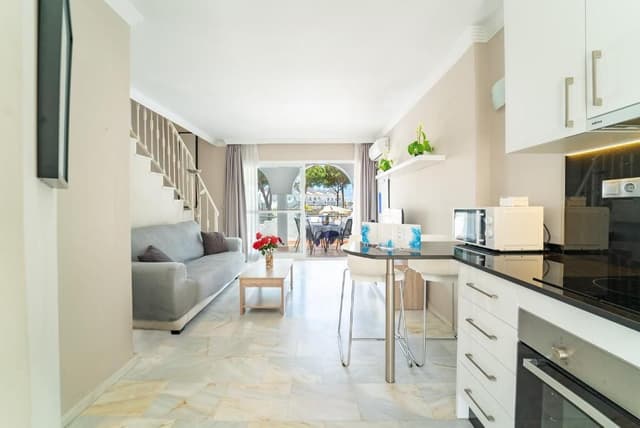Two-Bedroom Apartment (5 Adults)