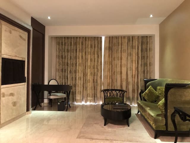 Suite, 1 King Bed