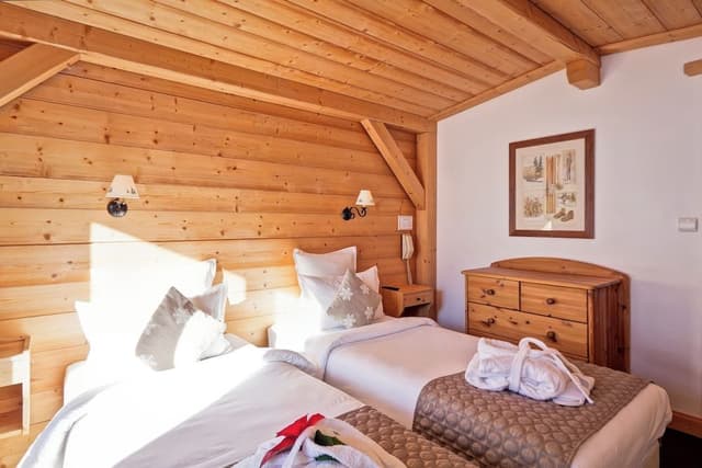 Superior Room, Balcony, Mountain View (South-Facing)