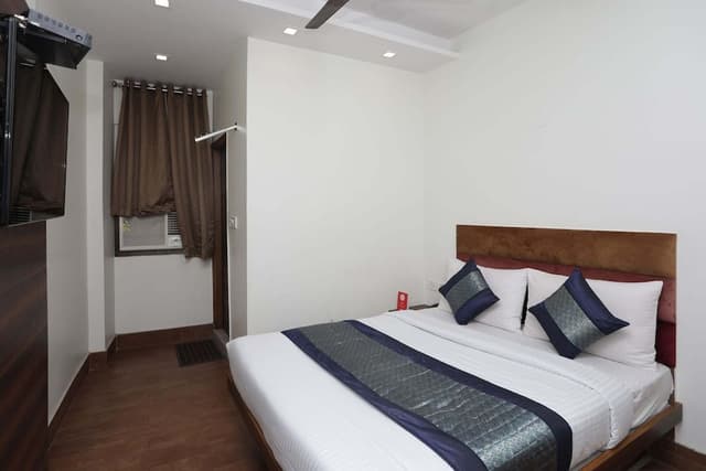 Basic Double Room