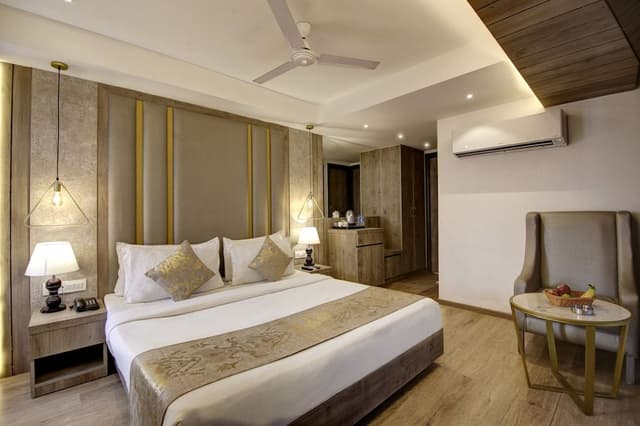 Presidential Suite, City View
