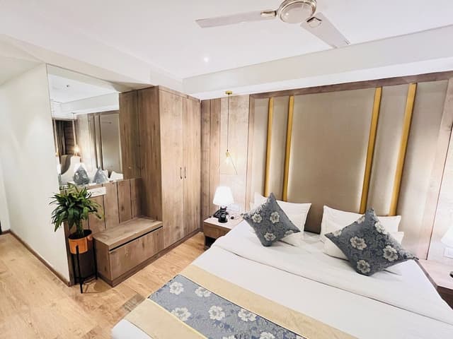 Superior Double Room, City View