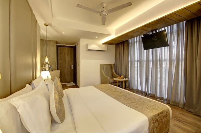 Presidential Suite, City View