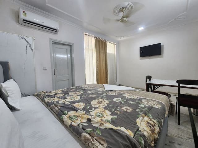 Deluxe Double Room, City View