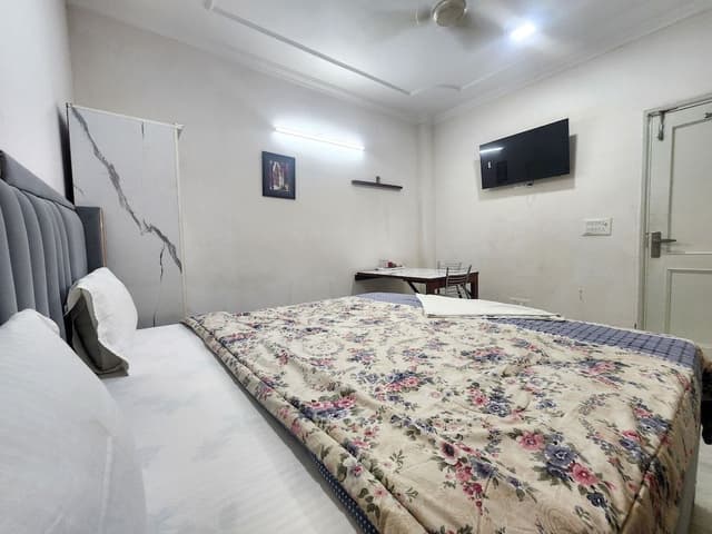 Deluxe Double Room, City View