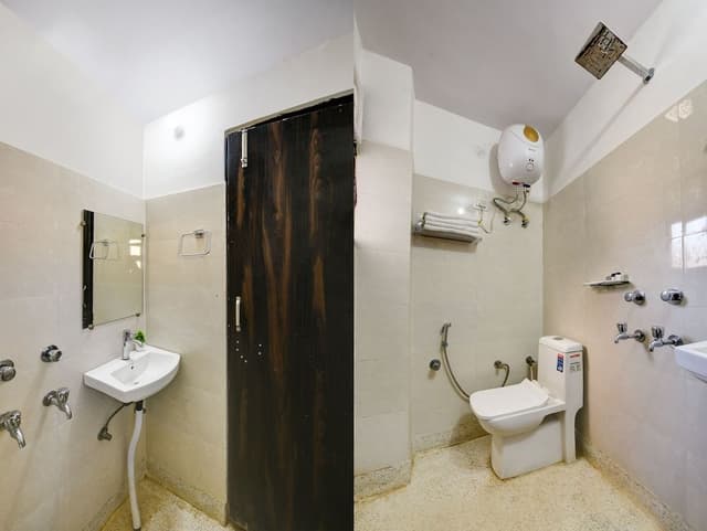 Deluxe Room, City View
