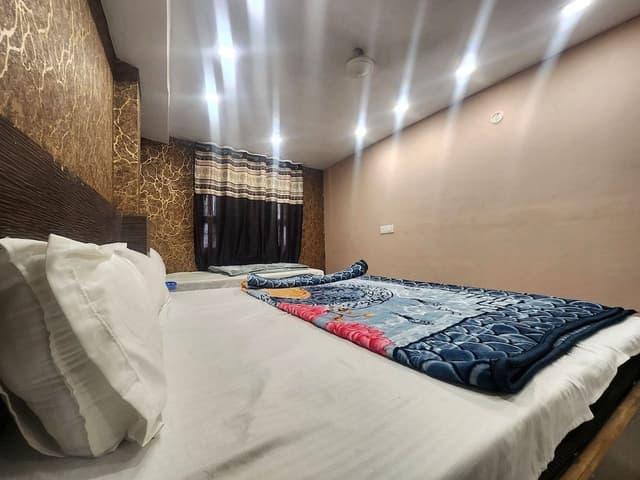 Deluxe Triple Room, City View