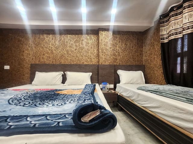 Deluxe Triple Room, City View