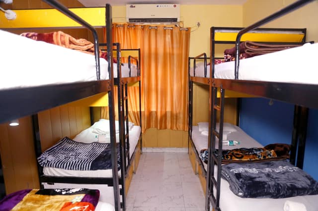 Dormitory Room with Single Bed