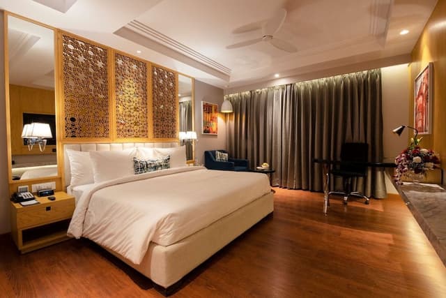 Deluxe Room, 1 King Bed, Non Smoking
