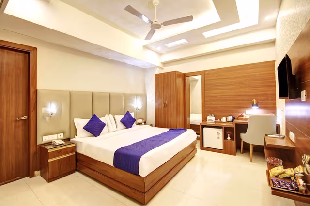 Deluxe Double or Twin Room, City View