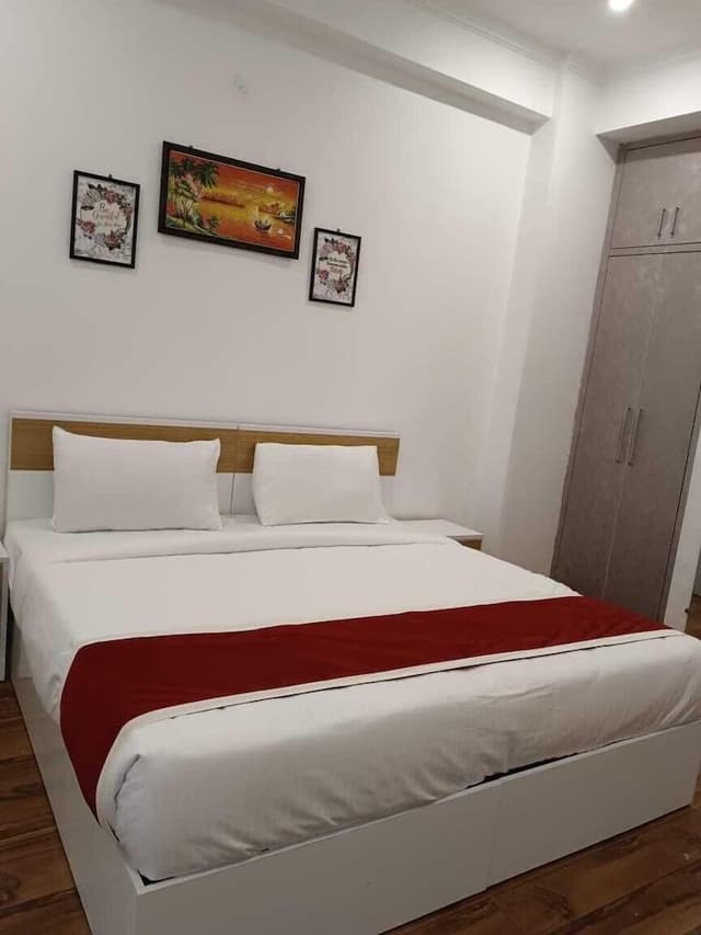 Deluxe Room, Balcony