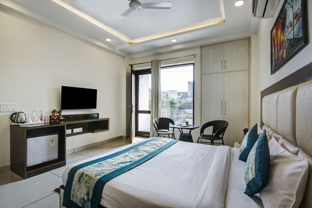Deluxe Home