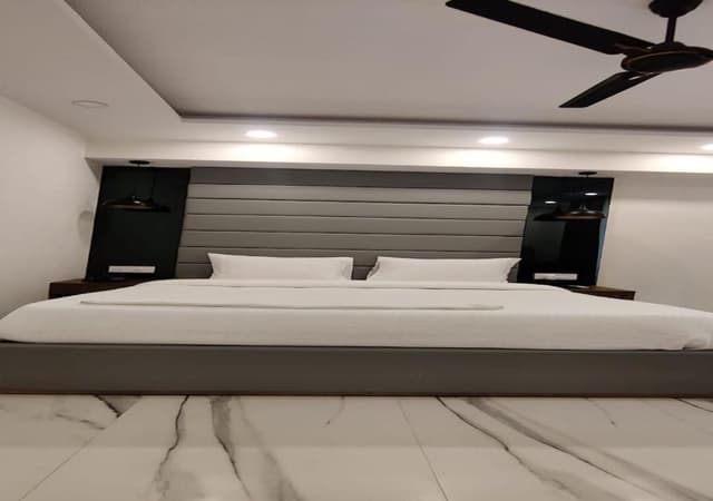 Premier Room