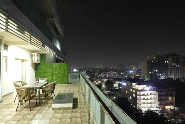 Deluxe Suite with Terrace