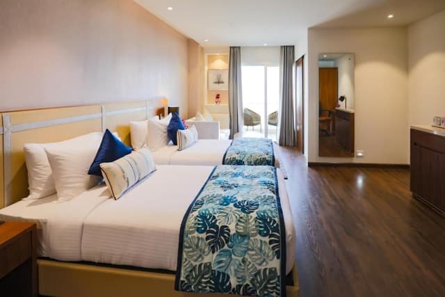 Executive Twin Room with Balcony