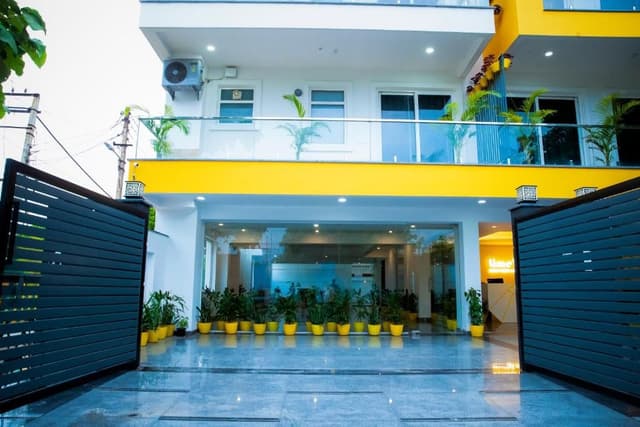 Studio with Balcony