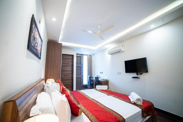 Deluxe Room with City View