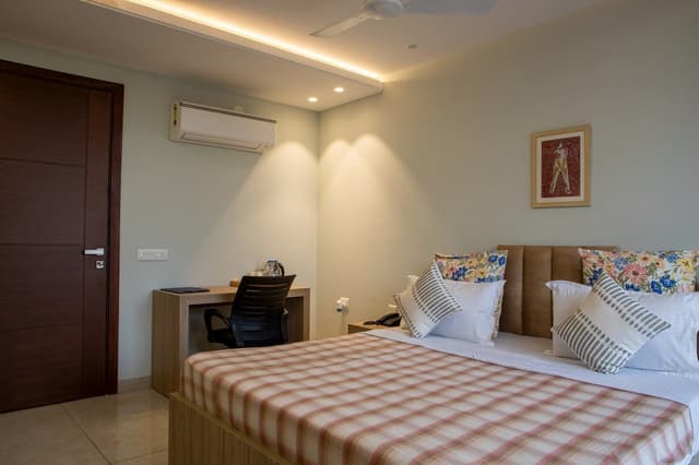 Winsome Studio Apartment