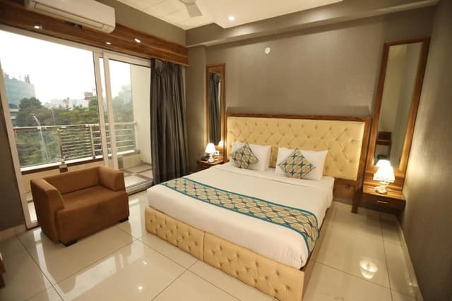Deluxe Double Room with Balcony