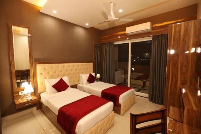 Twin Room with Balcony