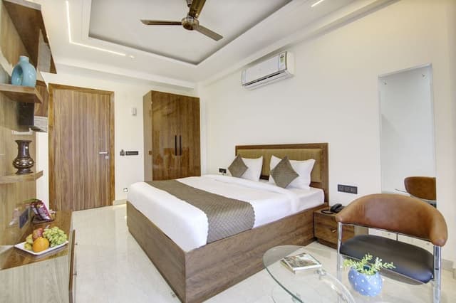 Executive Room