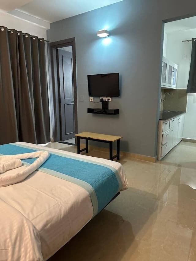 Deluxe Room, Balcony