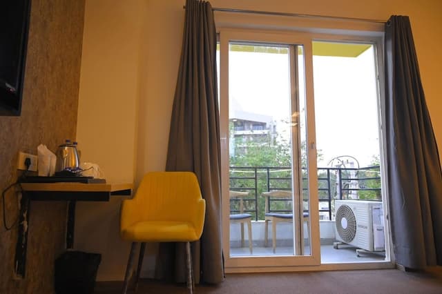Deluxe Double Room, Balcony, City View