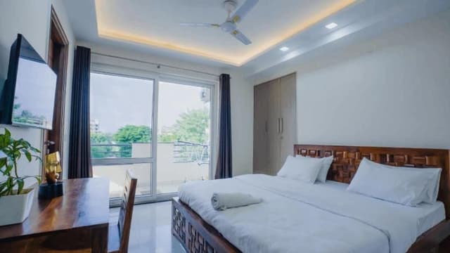 King Room with Balcony