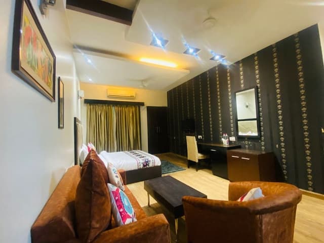 Family Double Room, City View